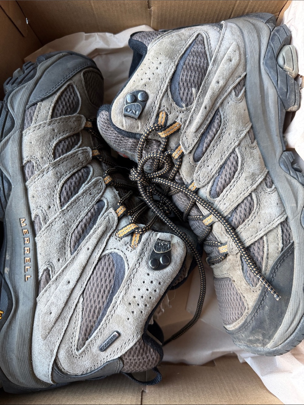 Merrell Moab 3 Men's Mid GORE-TEX Hiking Boots